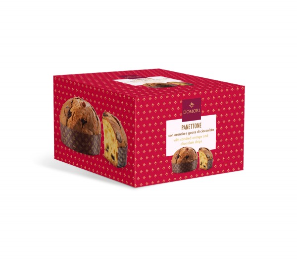 Panettone con arancia e gocce di cioccolato