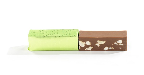 Cremini bricks con granella di nocciola