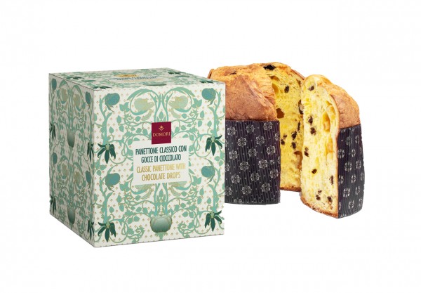 Panettone classico con gocce di cioccolato e arancia