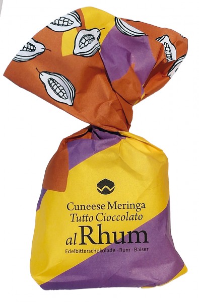 Cuneesi con meringa al rhum